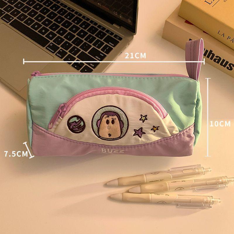 Toy Story Woody Buzz Lightyear Cartoon Pencil Bag Cute High-Looking Large Capacity Student Stationery Storage Bag
Toy Story Woody Buzz Lightyear Cartoon Pencil Bag Cute High-Looking Large Capacity Student Stationery Storage Bag