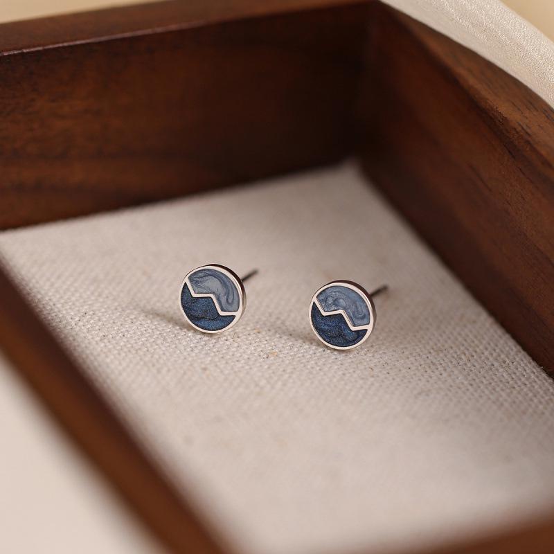 2026 Stylish Yin Yang Color Block Ear Studs for Healing Piercings - Women s Jewelry
2026 Stylish Yin Yang Color Block Ear Studs for Healing Piercings - Women s Jewelry