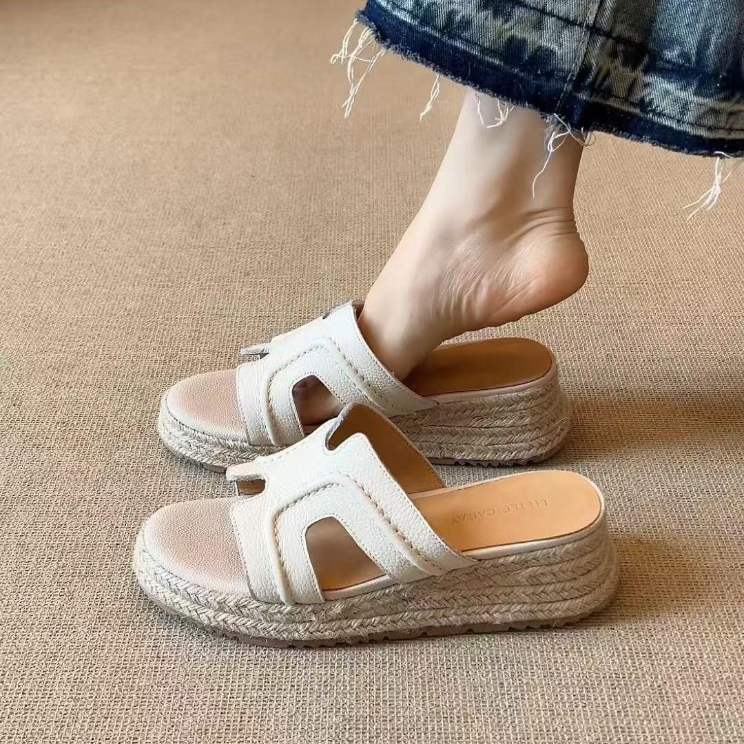 Sheepskin version small man height increase 6cm casual versatile straw weaving thick bottom slope heel show high wear fashion open toe sandals 35 срібний
Sheepskin version small man height increase 6cm casual versatile straw weaving thick bottom slope heel show high wear fashion open toe sandals 35 срібний