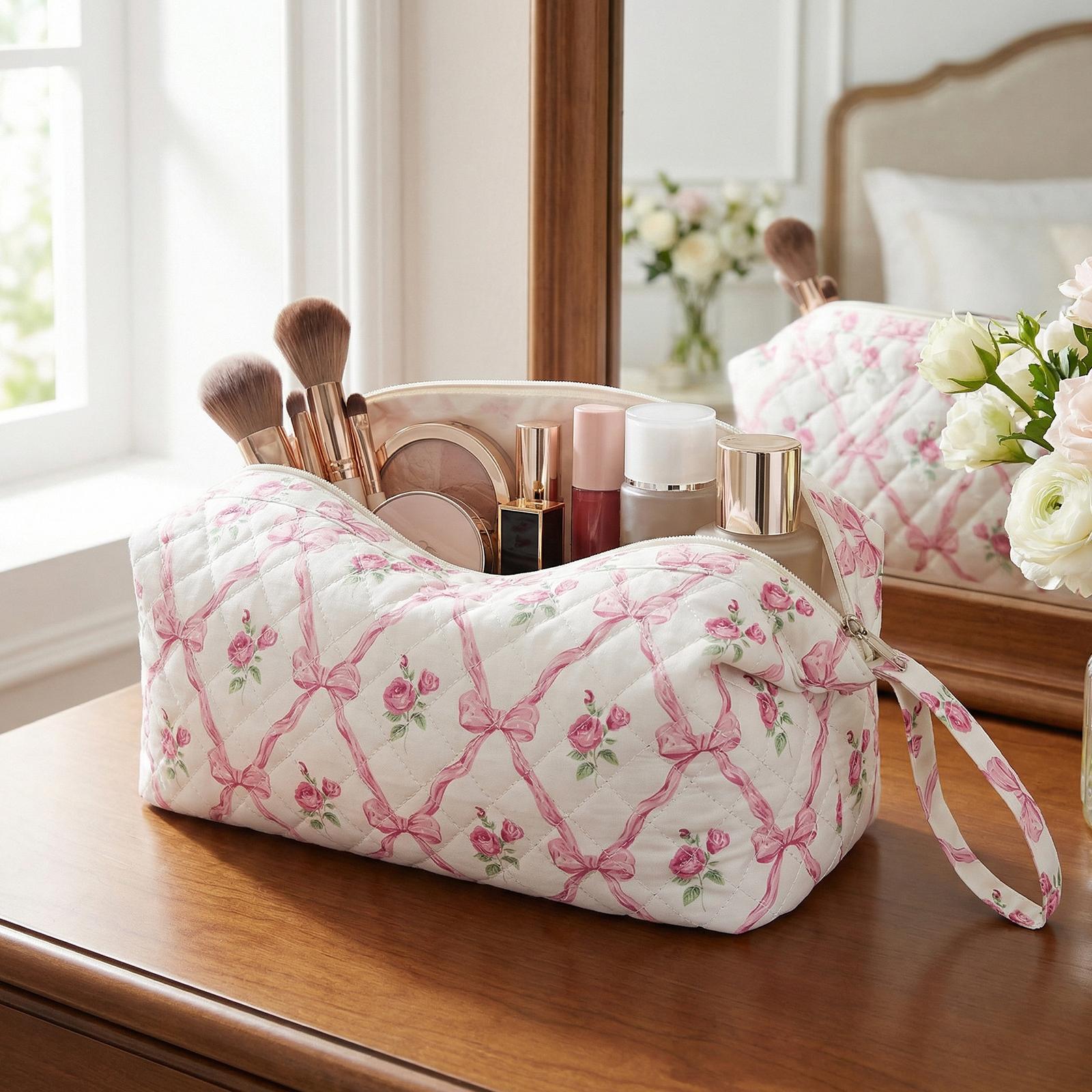 Quilted Cute Travel Portable Carrying Case Casual Hair Tools Travel Bag for Women Work Shopping Vacation Daily Use
Quilted Cute Travel Portable Carrying Case Casual Hair Tools Travel Bag for Women Work Shopping Vacation Daily Use