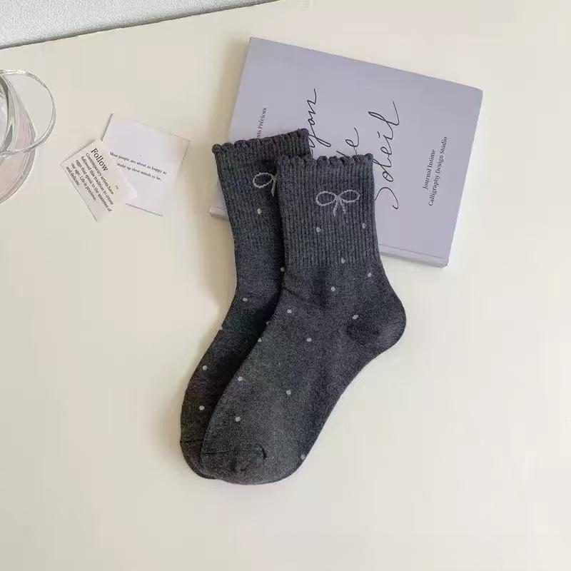 Женские теплые модные гольфы-трубы в горошек с бантом и кружевом на весну и осень 1 pair темно-серого
Женские теплые модные гольфы-трубы в горошек с бантом и кружевом на весну и осень 1 pair темно-серого