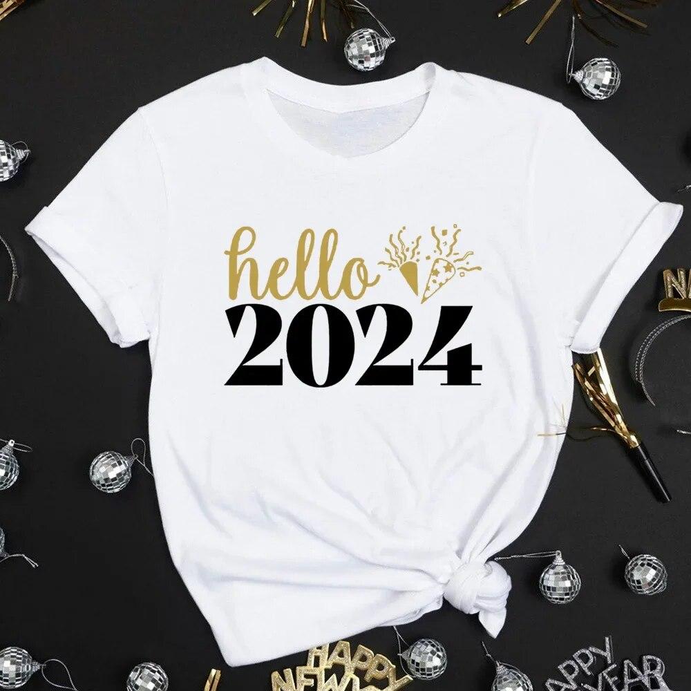 Женская футболка с принтом Hello 2024, праздничная новогодняя одежда FeUnisex, топы, зимние праздничные футболки с короткими рукавами, повседневная одежда для девочек 2XL
Женская футболка с принтом Hello 2024, праздничная новогодняя одежда FeUnisex, топы, зимние праздничные футболки с короткими рукавами, повседневная одежда для девочек 2XL