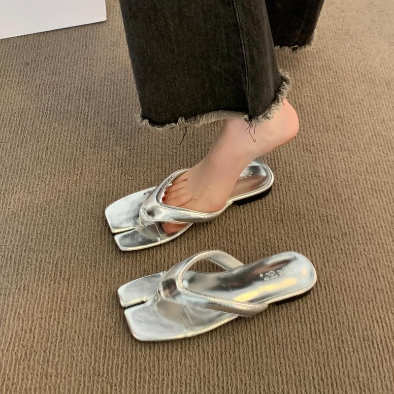 Summer Slippers Women s Fashion New Flip Flop Women s Large Size Slippers Solid Color Women s Flat Shoes Zapatillas Mujer 35 чёрный
Summer Slippers Women s Fashion New Flip Flop Women s Large Size Slippers Solid Color Women s Flat Shoes Zapatillas Mujer 35 чёрный