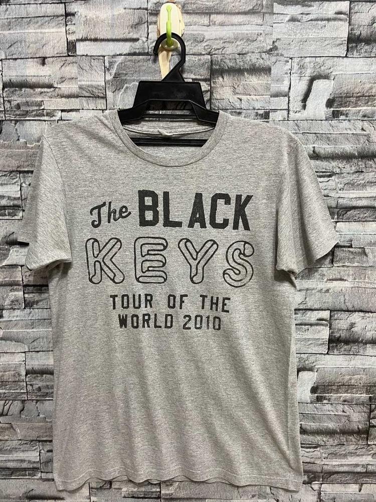 Rare! The Black Keys Band 2010 Shirt Unisex Concert S to 5XL MQ401 Unisex T-Shirt XXL
Rare! The Black Keys Band 2010 Shirt Unisex Concert S to 5XL MQ401 Unisex T-Shirt XXL