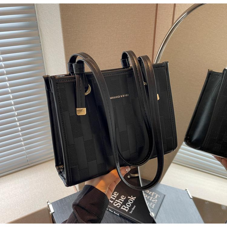 Большая вместительная сумка для поездок на работу, женская, осень-зима 2024, новая универсальная модная сумка через плечо, повседневная сумка-тоут чёрный