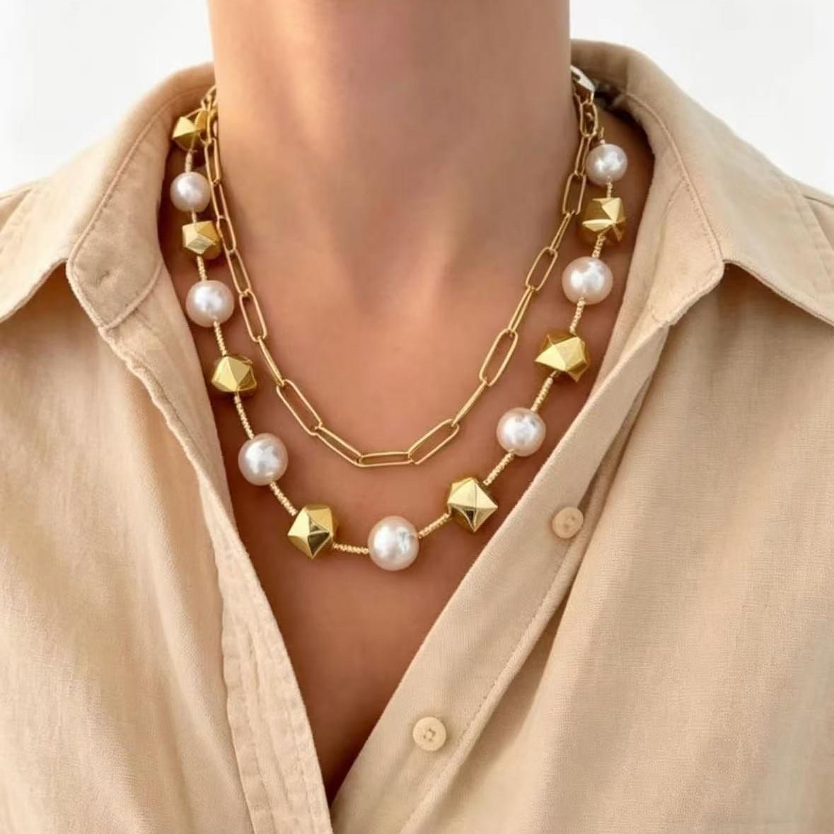 Accessories, retro beaded collarbone chain, casual multi-layer metal necklace
Accessories, retro beaded collarbone chain, casual multi-layer metal necklace