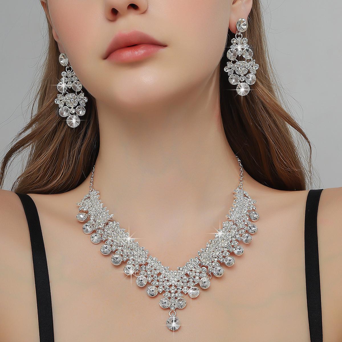 French court classical dazzling luxury exquisite necklace, earring jewelry set, wedding dress accessories for women
French court classical dazzling luxury exquisite necklace, earring jewelry set, wedding dress accessories for women