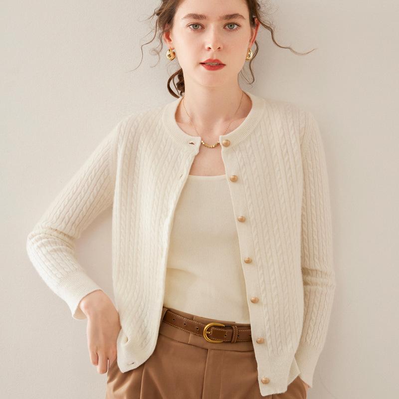 Женский кашемировый кардиган с кабельным узором, с круглым вырезом, с длинными рукавами, шерстяной свитер для осени и зимы Extra Large
Женский кашемировый кардиган с кабельным узором, с круглым вырезом, с длинными рукавами, шерстяной свитер для осени и зимы Extra Large