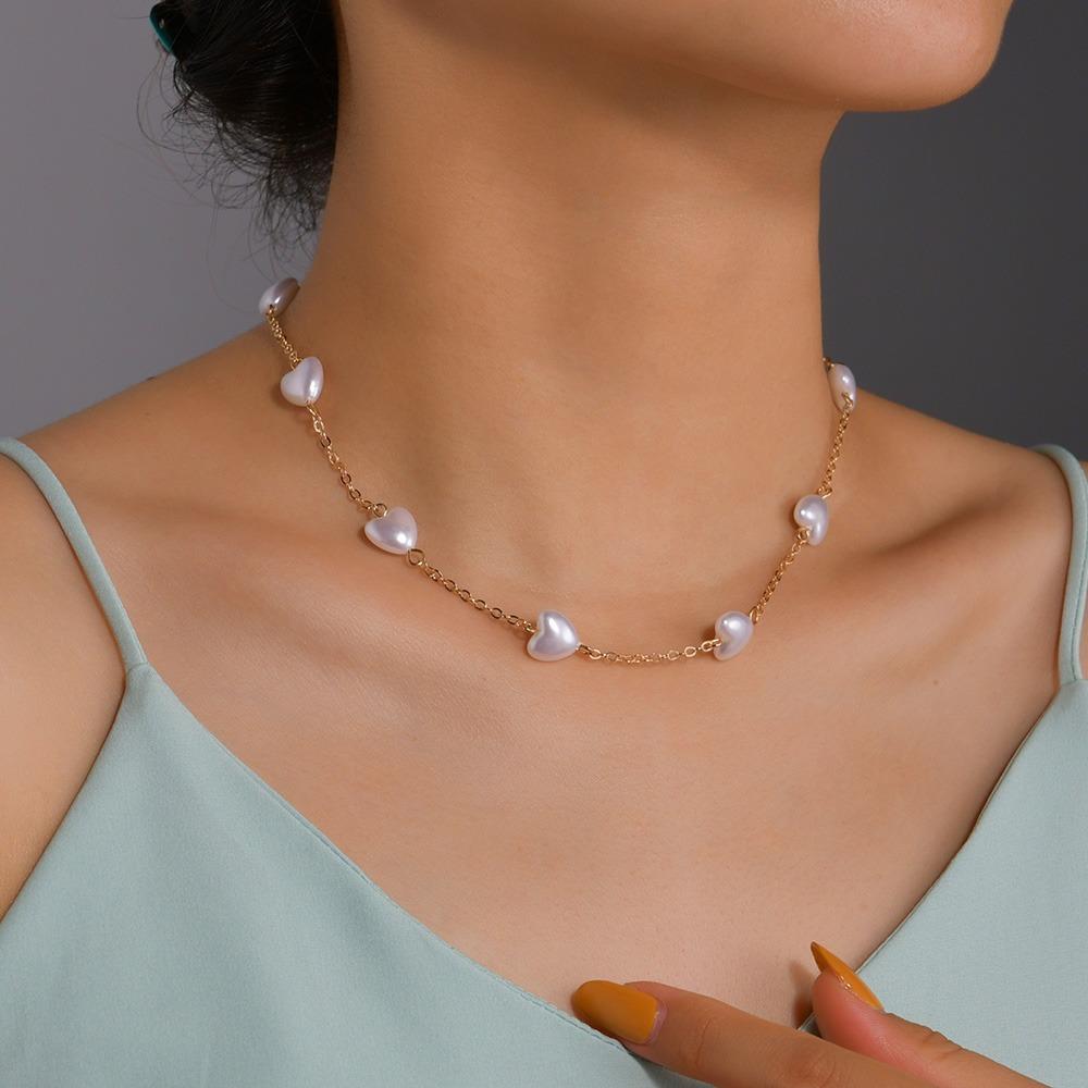 Niche style, love-shaped imitation pearl women s alloy splicing necklace accessories золотий
Niche style, love-shaped imitation pearl women s alloy splicing necklace accessories золотий