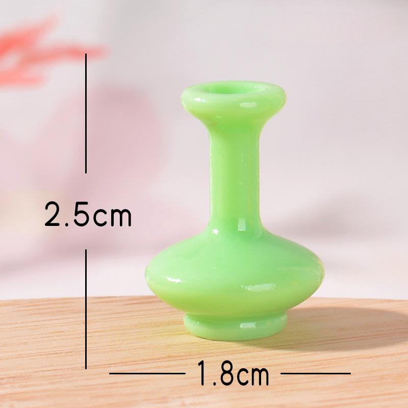 Маленькі квіткові вази Мікро-ландшафтні порцелянові вази Смоляні моделі Маленькі прикраси Реквізит для сцени String pattern bottle
Маленькі квіткові вази Мікро-ландшафтні порцелянові вази Смоляні моделі Маленькі прикраси Реквізит для сцени String pattern bottle