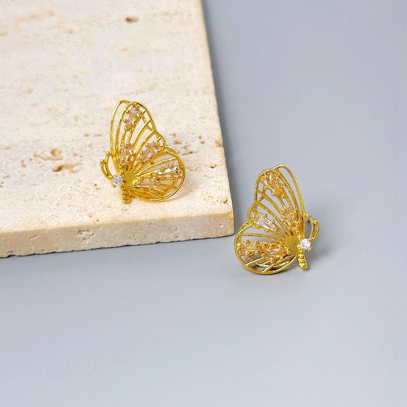 Fashion Temperament Design Sweet Fairy Butterfly Style Stud Earrings, High-End Earrings Light Luxury золотий
Fashion Temperament Design Sweet Fairy Butterfly Style Stud Earrings, High-End Earrings Light Luxury золотий