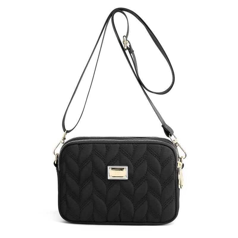 Женская мини-сумка кроссбоди из вышитого нейлона - Ручная сумка для телефона и монет
Женская мини-сумка кроссбоди из вышитого нейлона - Ручная сумка для телефона и монет