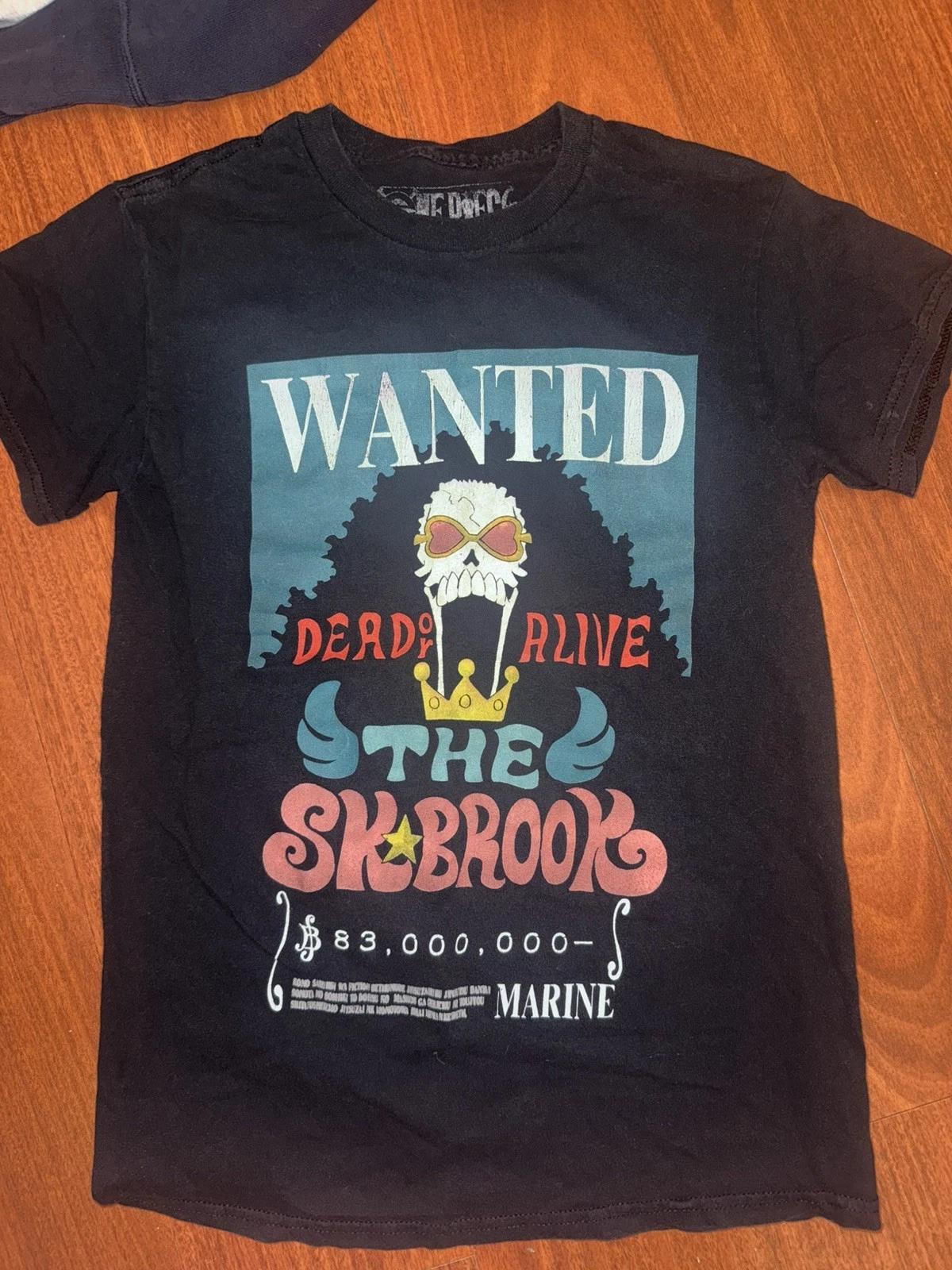 One Piece Mens T Shirt Wanted Dead Or Alive The SK Brook Poster Pic Size Small 4XL
One Piece Mens T Shirt Wanted Dead Or Alive The SK Brook Poster Pic Size Small 4XL