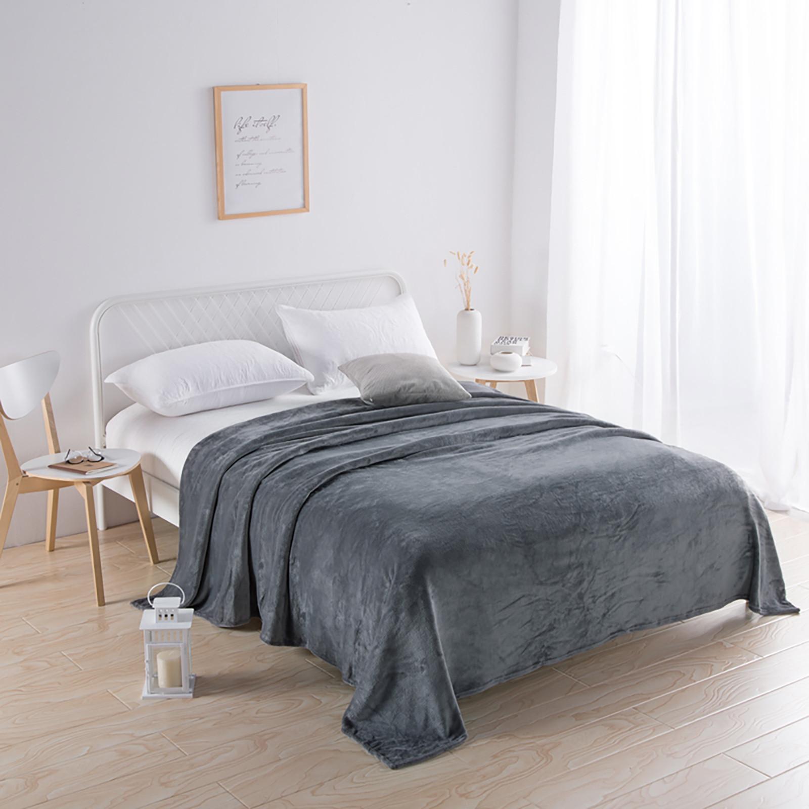 Soft Flannel Blanket 120X200cm Lightweight Cozy Throw Blanket for Bed Sofa and Travel Durable Warm Plush Fabric One Size
Soft Flannel Blanket 120X200cm Lightweight Cozy Throw Blanket for Bed Sofa and Travel Durable Warm Plush Fabric One Size