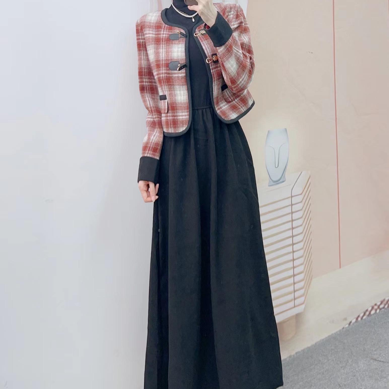 Spring & Autumn Fashion Woolen Coat with Long Sleeve Base Dress Set 2XL красный
Spring & Autumn Fashion Woolen Coat with Long Sleeve Base Dress Set 2XL красный
