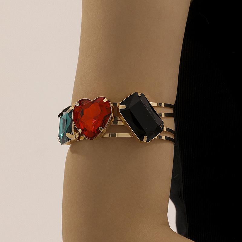 Персонализированный браслет с бриллиантами в виде морской звезды, дизайн в стиле тяжелой промышленности, цвет, геометрический, любовь, драгоценные камни, ювелирные изделия, женский
Персонализированный браслет с бриллиантами в виде морской звезды, дизайн в стиле тяжелой промышленности, цвет, геометрический, любовь, драгоценные камни, ювелирные изделия, женский