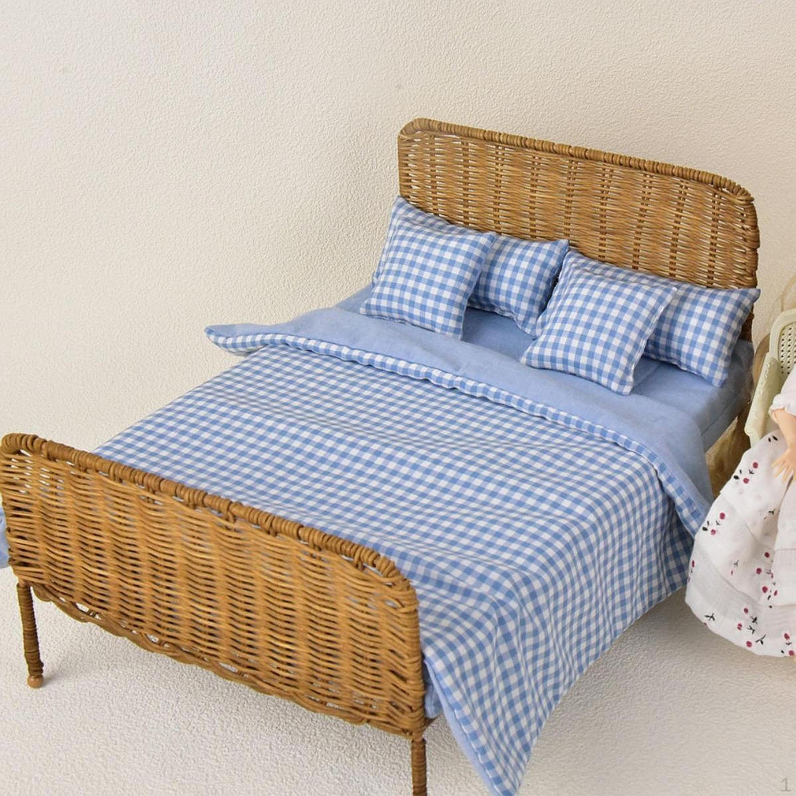 1/6 кукольная кровать ротанг DIY аксессуары винтажные плетеные мини ретро для Blue plaid
1/6 кукольная кровать ротанг DIY аксессуары винтажные плетеные мини ретро для Blue plaid
