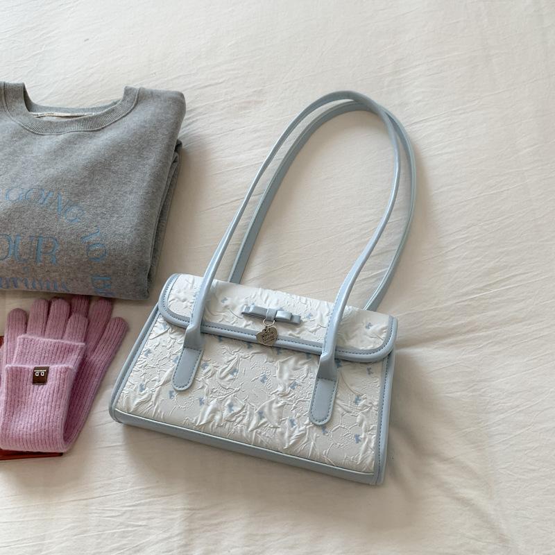 Niche underarm commuter bag women s 2025 autumn new girl style fashion handbag bow shoulder bag синій
Niche underarm commuter bag women s 2025 autumn new girl style fashion handbag bow shoulder bag синій