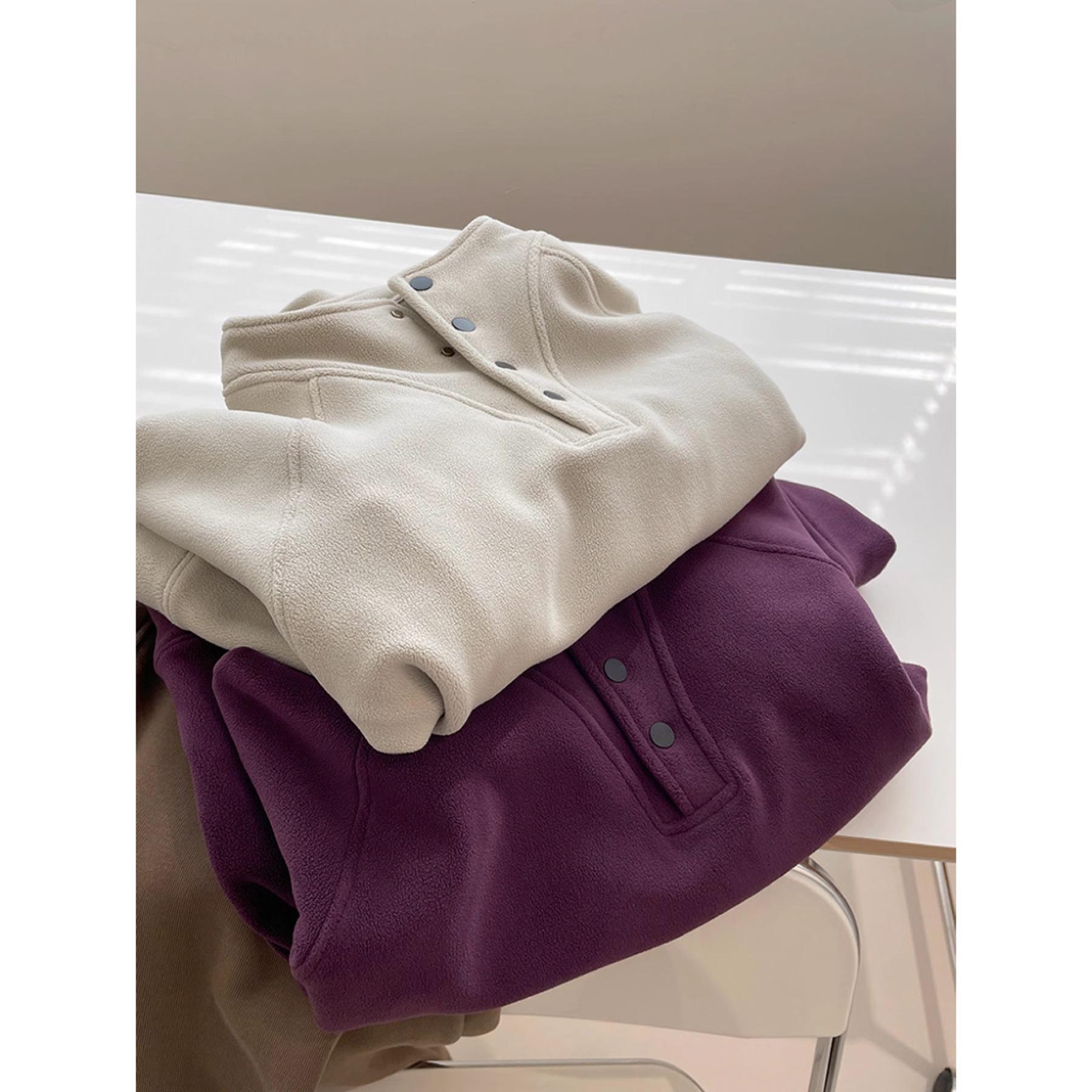Double-Sided Thickened Stand Collar Fleece Sweatshirt for Women - Casual, Warm, Loose-Fit Pullover M
Double-Sided Thickened Stand Collar Fleece Sweatshirt for Women - Casual, Warm, Loose-Fit Pullover M