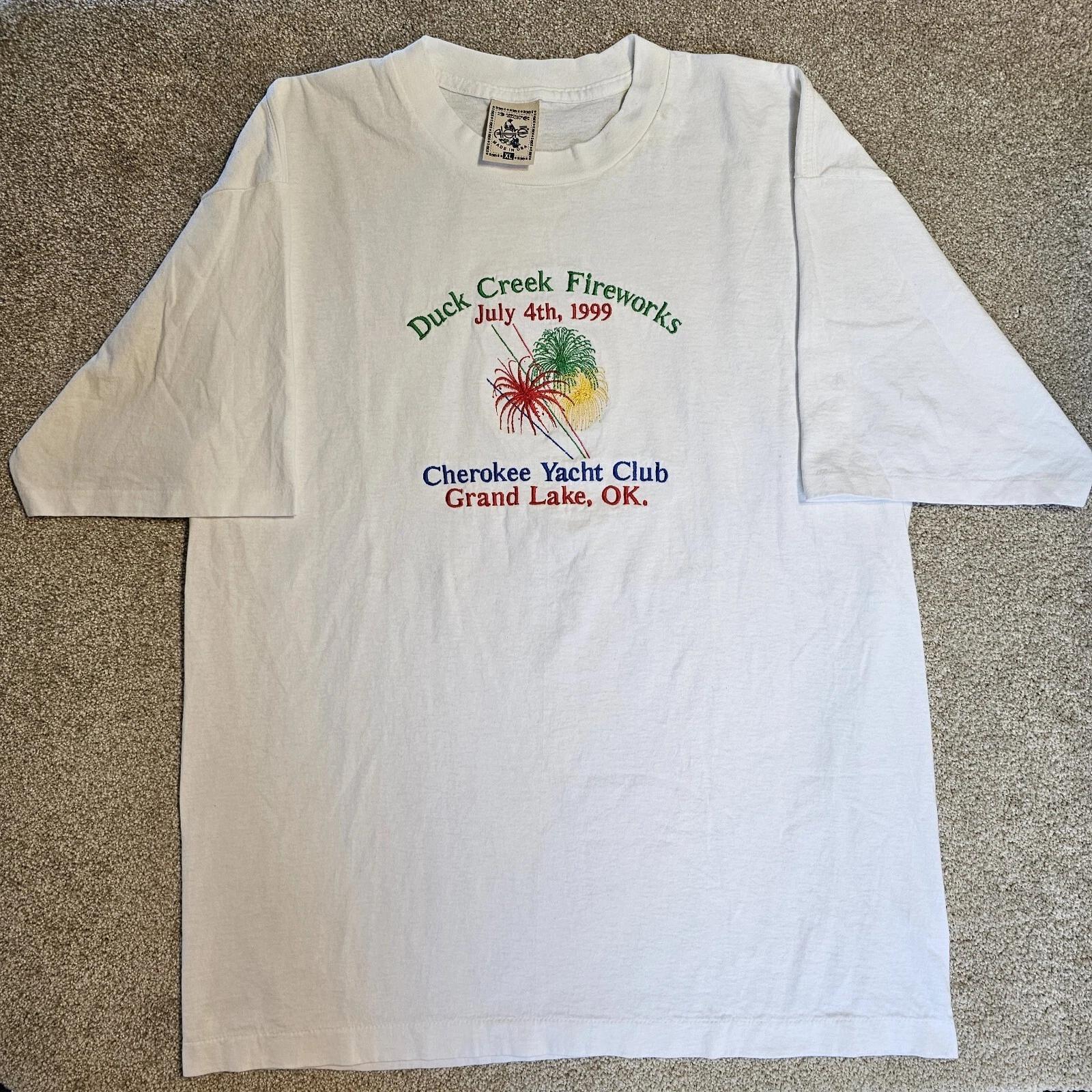 Vintage 90s Yacht Club Fireworks 1999 T-shirt Mens XL Oklahoma Dadcore Single OK S
Vintage 90s Yacht Club Fireworks 1999 T-shirt Mens XL Oklahoma Dadcore Single OK S