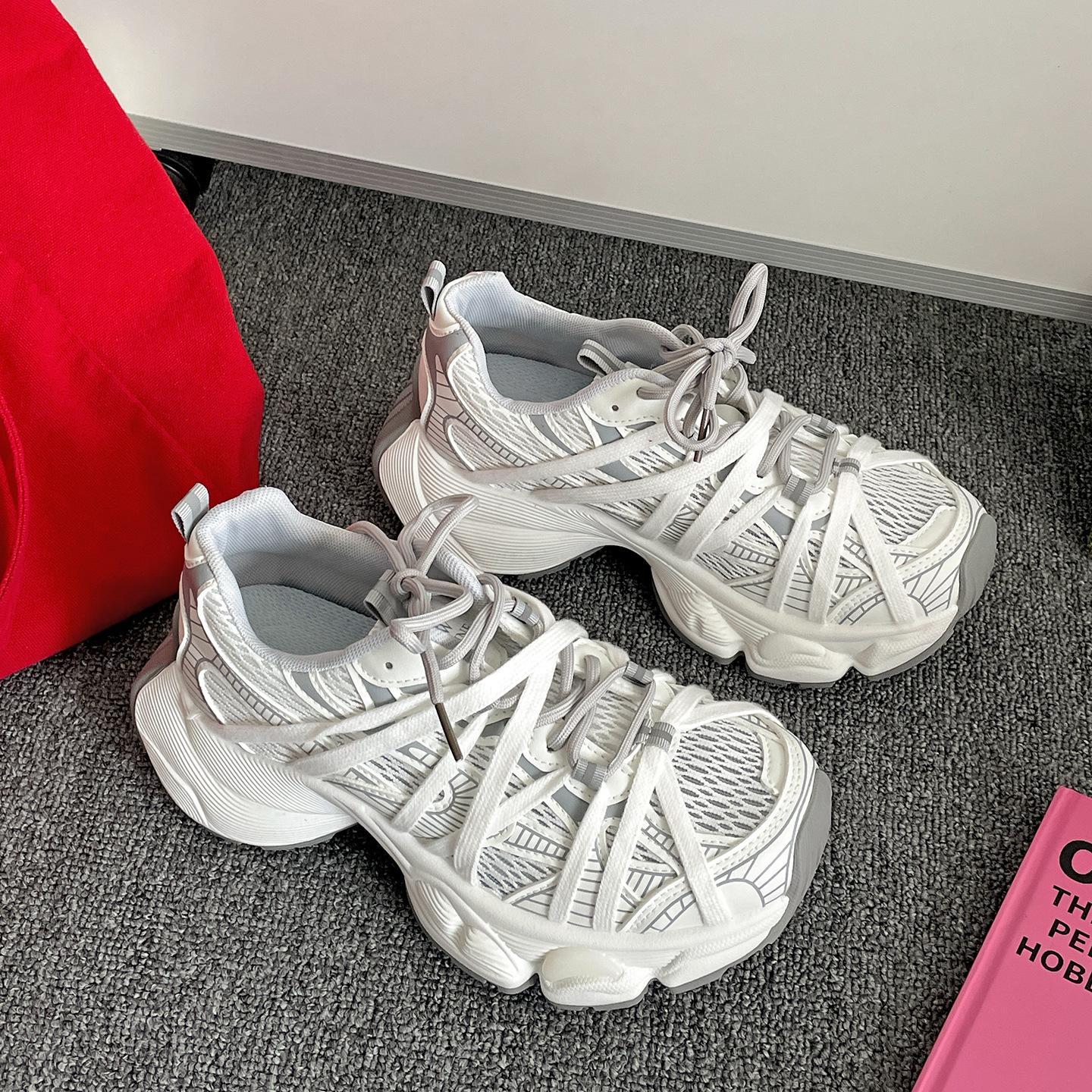 Трендовые американские ретро толстоподошвенные увеличивающие папины кроссовки женские 2025 новые летние легкие мягкоподошвенные повседневные спортивные кроссовки 35 белый
Трендовые американские ретро толстоподошвенные увеличивающие папины кроссовки женские 2025 новые летние легкие мягкоподошвенные повседневные спортивные кроссовки 35 белый