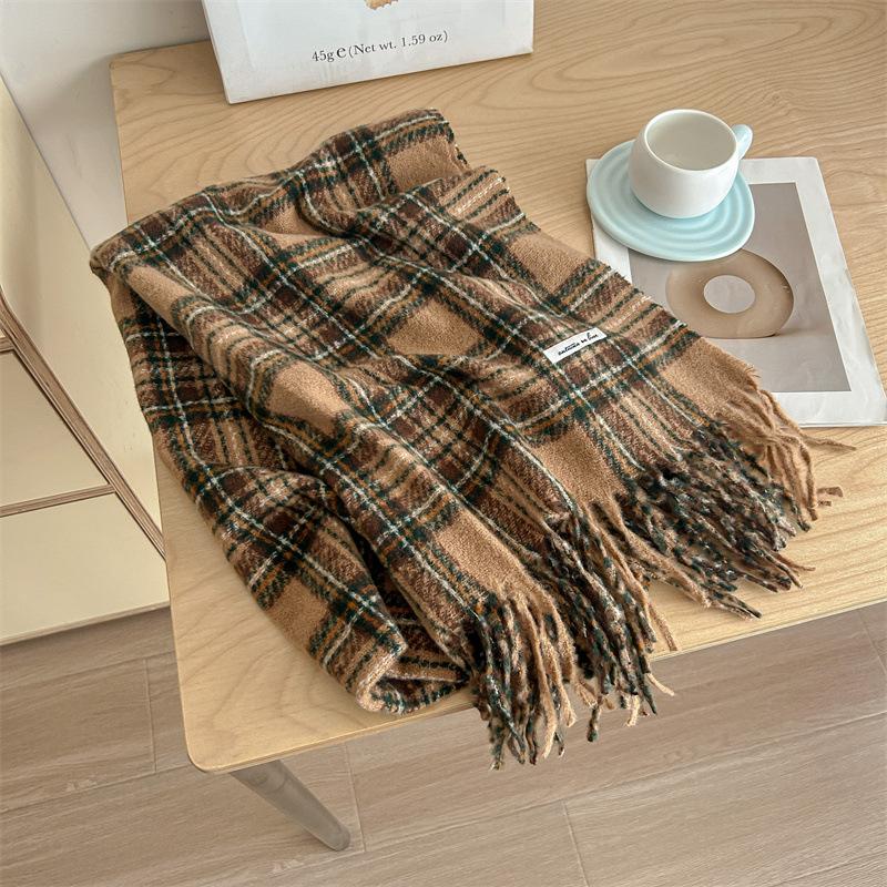 Универсальный искусственный кашемировый мягкий и липкий клетчатый шарф с кисточками для женщин, зимний роскошный новый модный утолщенный теплый платок 65*200cm
Универсальный искусственный кашемировый мягкий и липкий клетчатый шарф с кисточками для женщин, зимний роскошный новый модный утолщенный теплый платок 65*200cm