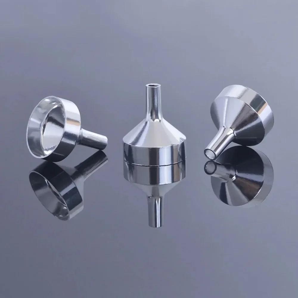 5Pcs/set Mini Small Funnel Aluminum Alloy Perfume Dispenser Liquid Dispensing Tool Toner Makeup Water Dispensing Tool
5Pcs/set Mini Small Funnel Aluminum Alloy Perfume Dispenser Liquid Dispensing Tool Toner Makeup Water Dispensing Tool
