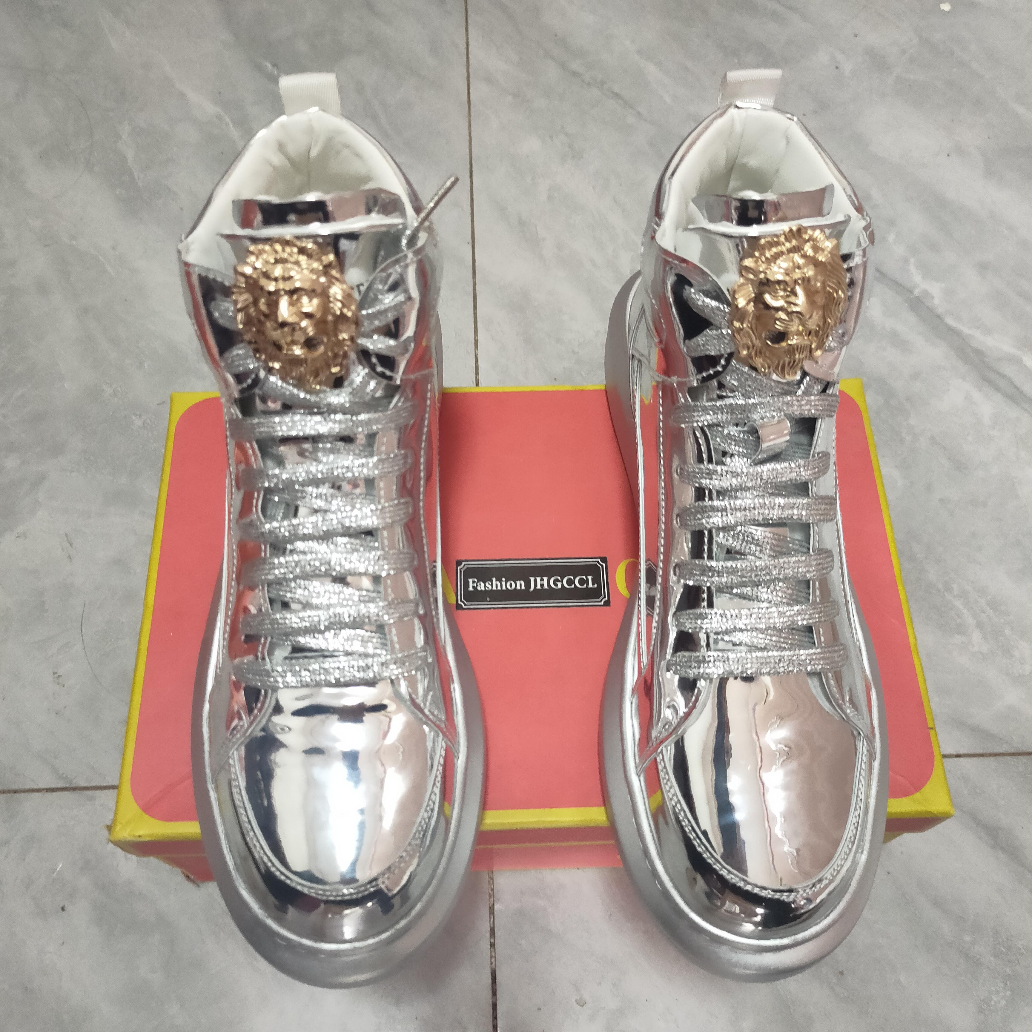 Fashion Hot Fashion Glitter Mens Golden Shoes Luxury Brand Sneakers Men Hip Hop Designer Skateboard Shoes Casual High Top Sneakers Male 37 серебряный
Fashion Hot Fashion Glitter Mens Golden Shoes Luxury Brand Sneakers Men Hip Hop Designer Skateboard Shoes Casual High Top Sneakers Male 37 серебряный
