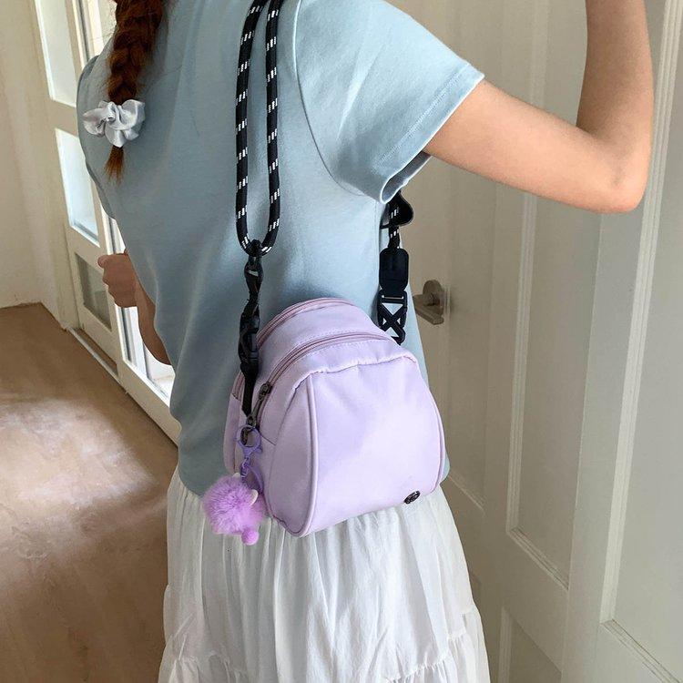 Men s and women s lightweight waterproof shell bag shoulder messenger bag помаранчевий
Men s and women s lightweight waterproof shell bag shoulder messenger bag помаранчевий