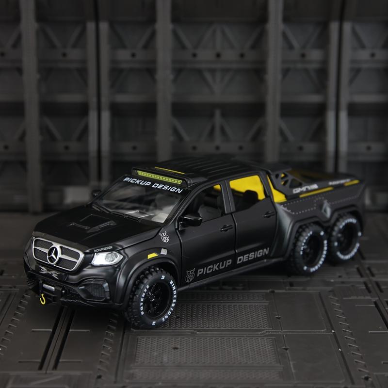 1:28 Mercedes Benz Pickup Alloy Car Model Doors and Hood Can Open has simulated sound and lighting functions чорний
1:28 Mercedes Benz Pickup Alloy Car Model Doors and Hood Can Open has simulated sound and lighting functions чорний