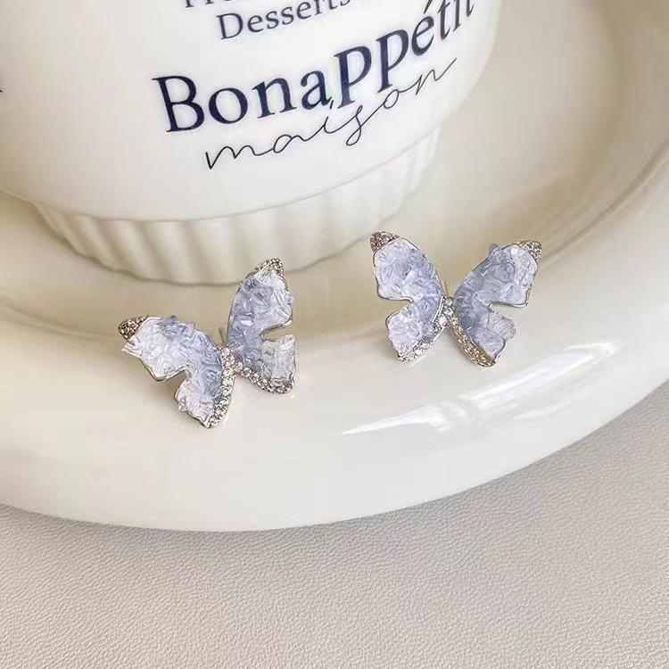 Весенние серьги-кисточки с кристаллами в виде бабочек и цветов - Холодные тона, нежный дизайн
Весенние серьги-кисточки с кристаллами в виде бабочек и цветов - Холодные тона, нежный дизайн