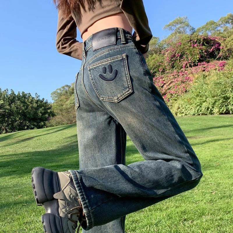 Женские джинсы цементно-серого цвета с высокой посадкой и широкими штанинами с вышивкой – трендовые и универсальные для весны и осени XS (75-82 jin)
Женские джинсы цементно-серого цвета с высокой посадкой и широкими штанинами с вышивкой – трендовые и универсальные для весны и осени XS (75-82 jin)