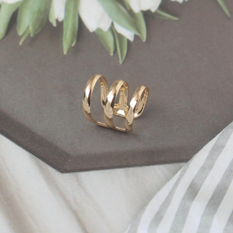 Gold Color Ear Cuff without Piercing Ear Clips for Women Simple Metal Clips On Punk Personality Clip Earrings Party Gift
Gold Color Ear Cuff without Piercing Ear Clips for Women Simple Metal Clips On Punk Personality Clip Earrings Party Gift