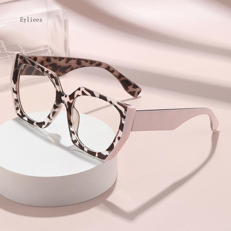 Vintage Polygon Cat Eye Green Glasses Frame Women Fashion Double Color Clear Anti-Blue Light Eyewear Men Optical Frame Gafas
Vintage Polygon Cat Eye Green Glasses Frame Women Fashion Double Color Clear Anti-Blue Light Eyewear Men Optical Frame Gafas