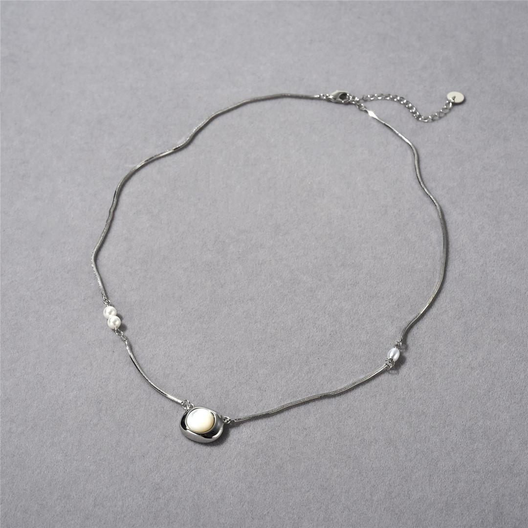 Niche High-Grade Metal Copper Plated 18K Real Gold Inlaid White Shell Sweater Chain Women S Personality Fashion Temperament Versatile Necklace
Niche High-Grade Metal Copper Plated 18K Real Gold Inlaid White Shell Sweater Chain Women S Personality Fashion Temperament Versatile Necklace