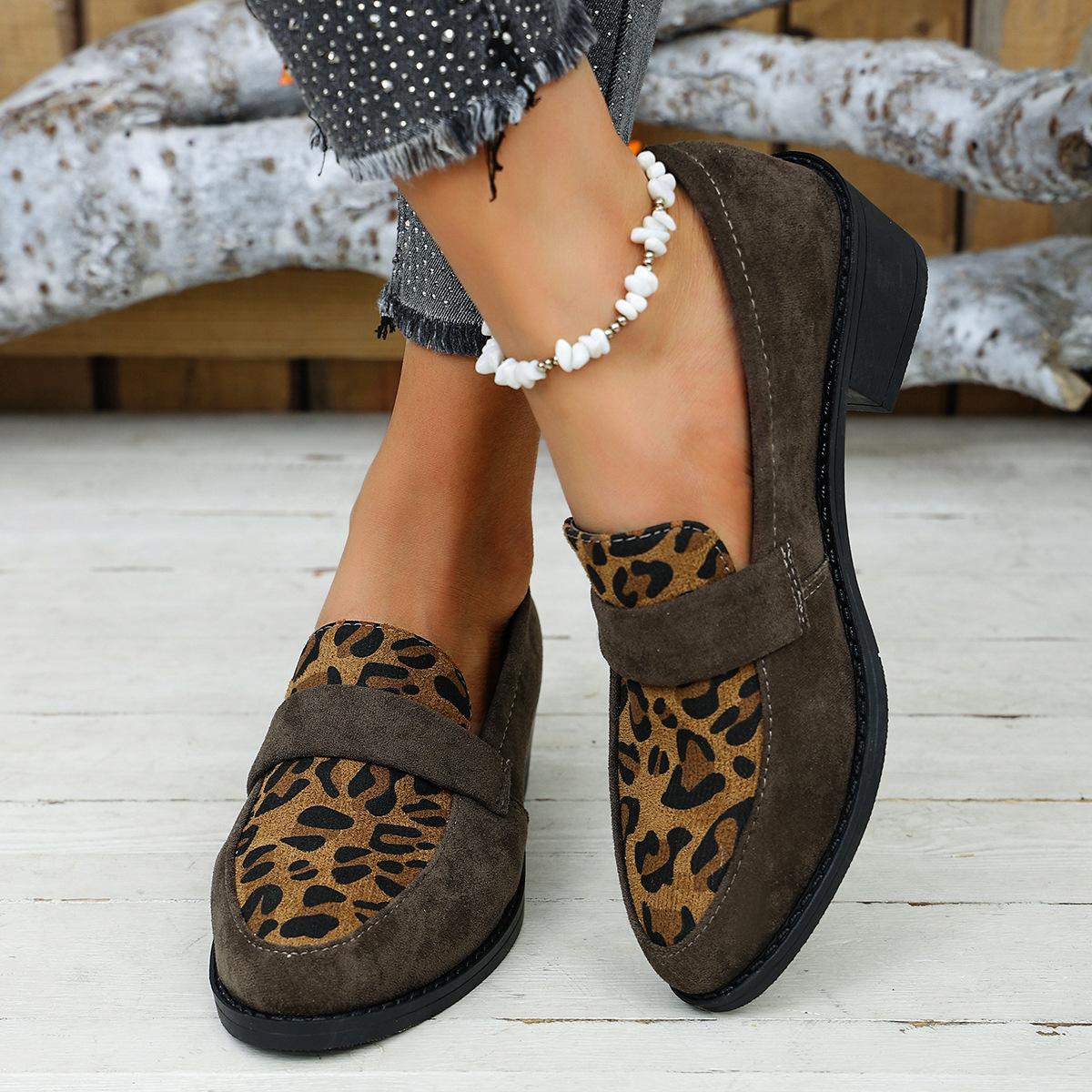 Large size new single shoes leopard print fashion single shoes temperament versatile suede women s shoes 36 чорний
Large size new single shoes leopard print fashion single shoes temperament versatile suede women s shoes 36 чорний