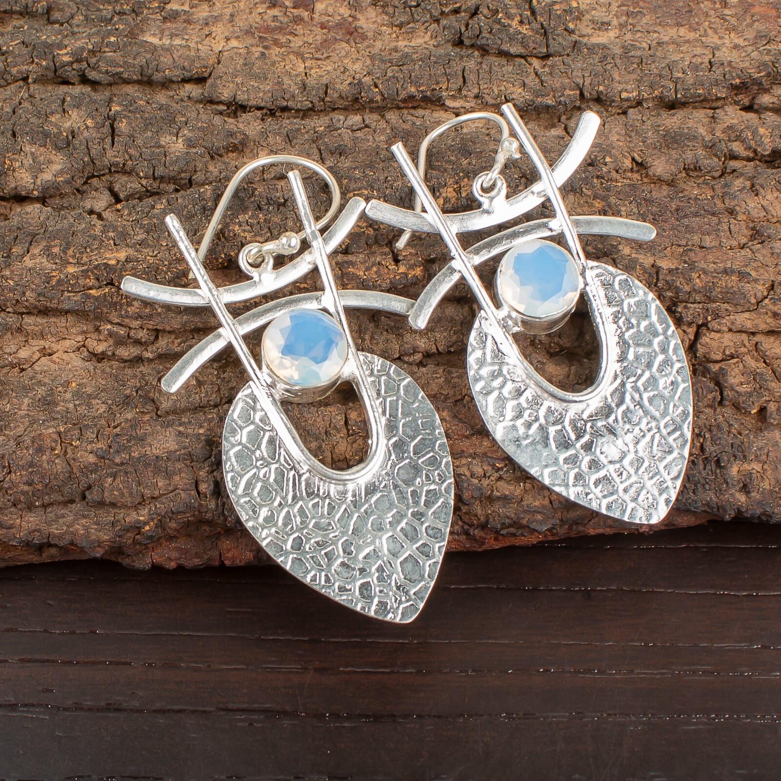 Milky Opal Gemstone 925 Sterling Silver Handmade Earrings1.78 Gift For Mother EE-64-37
Milky Opal Gemstone 925 Sterling Silver Handmade Earrings1.78 Gift For Mother EE-64-37