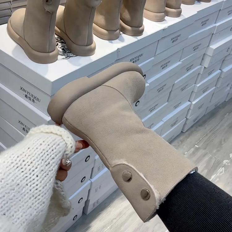 Европейские 2025 зимние новые бархатные утепленные ботинки Мартина женские на плоской подошве, носят интернет-знаменитости, два цвета молочного чая, короткие ботинки, зимние ботинки 40
Европейские 2025 зимние новые бархатные утепленные ботинки Мартина женские на плоской подошве, носят интернет-знаменитости, два цвета молочного чая, короткие ботинки, зимние ботинки 40