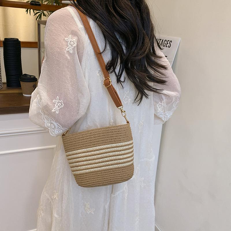 Striped woven small bag women s 2025 new trendy fashion straw woven bucket bag summer seaside vacation beach bag
Striped woven small bag women s 2025 new trendy fashion straw woven bucket bag summer seaside vacation beach bag