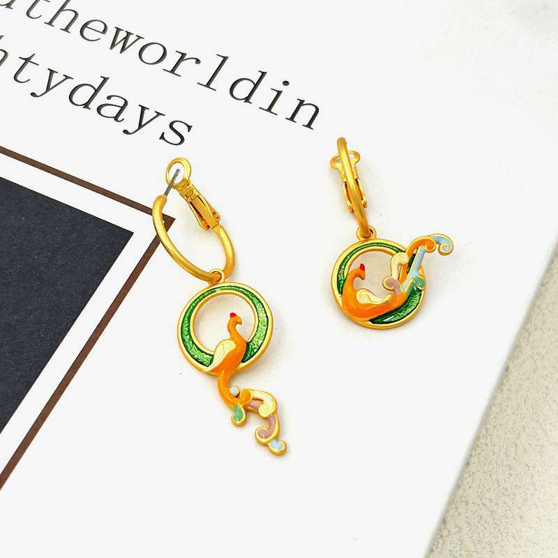 National Style Niche Temperament Earrings, Advanced Sense Asymmetrical Retro Drip Glaze Phoenix Element Light Luxury Ear Buckle Spot золотой
National Style Niche Temperament Earrings, Advanced Sense Asymmetrical Retro Drip Glaze Phoenix Element Light Luxury Ear Buckle Spot золотой
