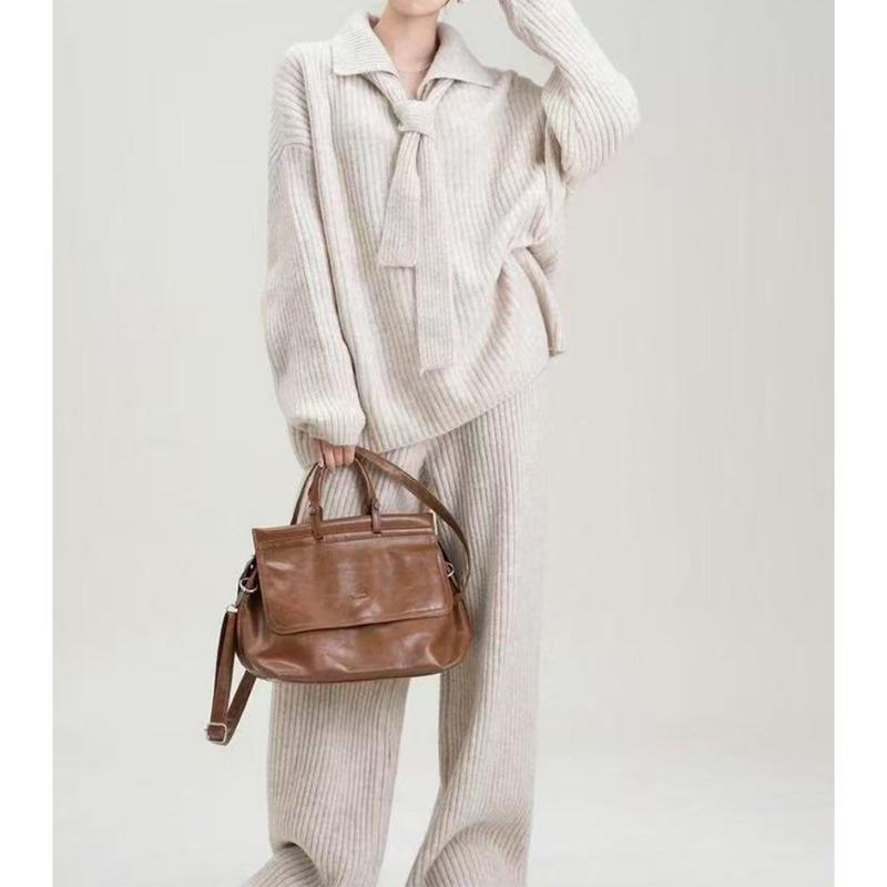 Простой серый женский костюм-двойка, новый осенне-зимний вязаный комплект с воротником поло на шнуровке one size fits all абрикосовый
Простой серый женский костюм-двойка, новый осенне-зимний вязаный комплект с воротником поло на шнуровке one size fits all абрикосовый