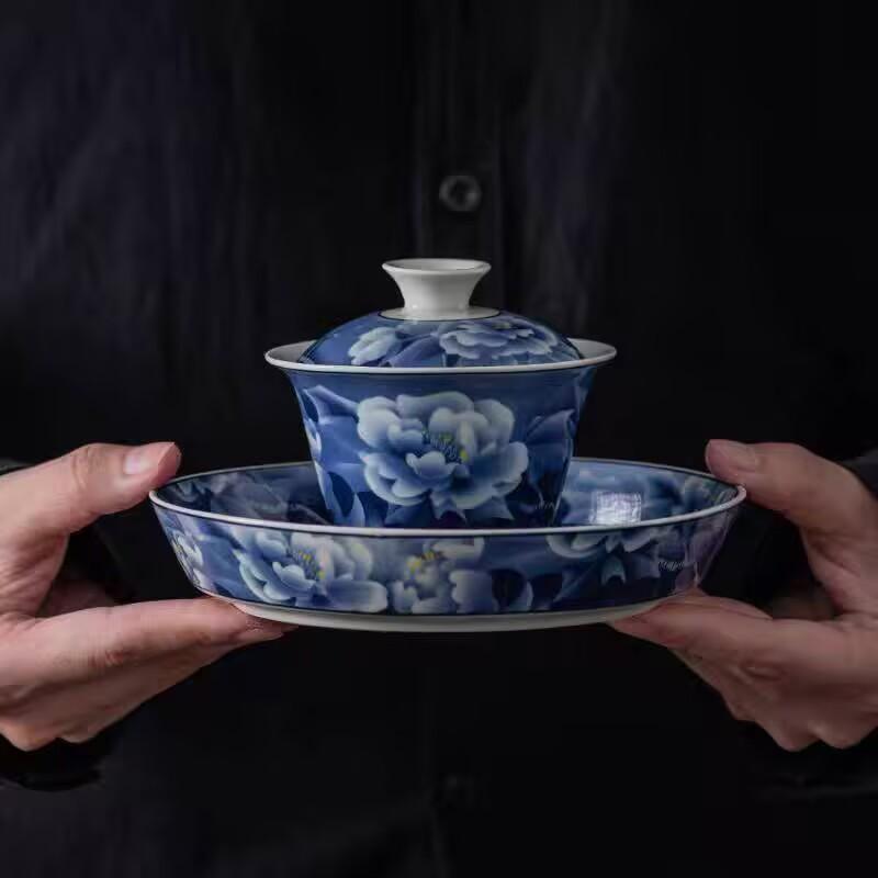 Underglaze Blue And White Porcelain Kung Fu Tea Set Small Set Household Ceramic Hover Cover Bowl Teacup Pot Holder Complete Set Of Tea Making Utensils
Underglaze Blue And White Porcelain Kung Fu Tea Set Small Set Household Ceramic Hover Cover Bowl Teacup Pot Holder Complete Set Of Tea Making Utensils