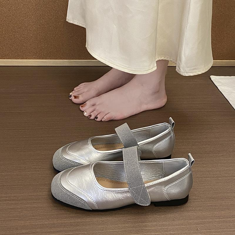 Ретро одинарная обувь женская 2025 осень новая плоская подошва ремешок на одно слово черная нишевая мода универсальная повседневная обувь Мэри Джейн 40 серебряный
Ретро одинарная обувь женская 2025 осень новая плоская подошва ремешок на одно слово черная нишевая мода универсальная повседневная обувь Мэри Джейн 40 серебряный