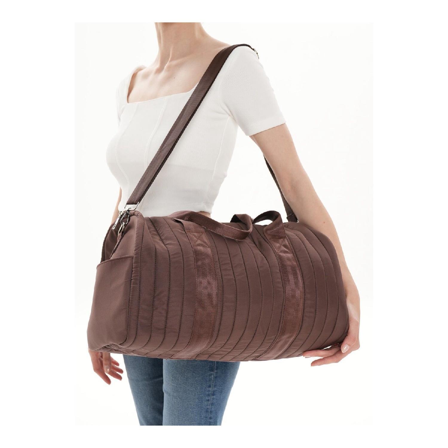 Unisex Quilted Pocket Long Strap Travel Fitness And Sports Bag Can Be Used By Women And Men Büyük Boy коричневый
Unisex Quilted Pocket Long Strap Travel Fitness And Sports Bag Can Be Used By Women And Men Büyük Boy коричневый