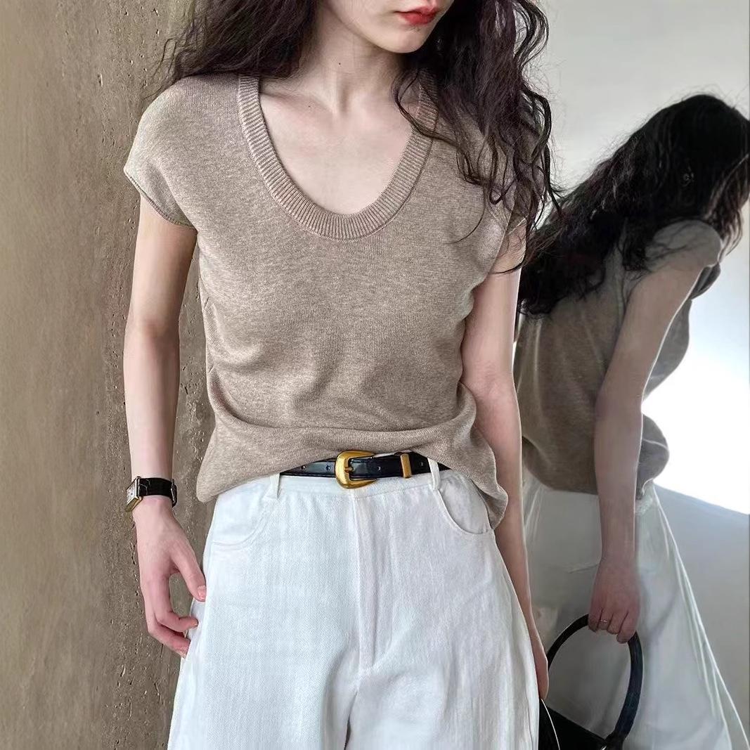 Summer Women s U-Neck Wool Knit Fly Sleeve T-Shirt - Versatile Thin Short Sleeve Solid Color Large
Summer Women s U-Neck Wool Knit Fly Sleeve T-Shirt - Versatile Thin Short Sleeve Solid Color Large