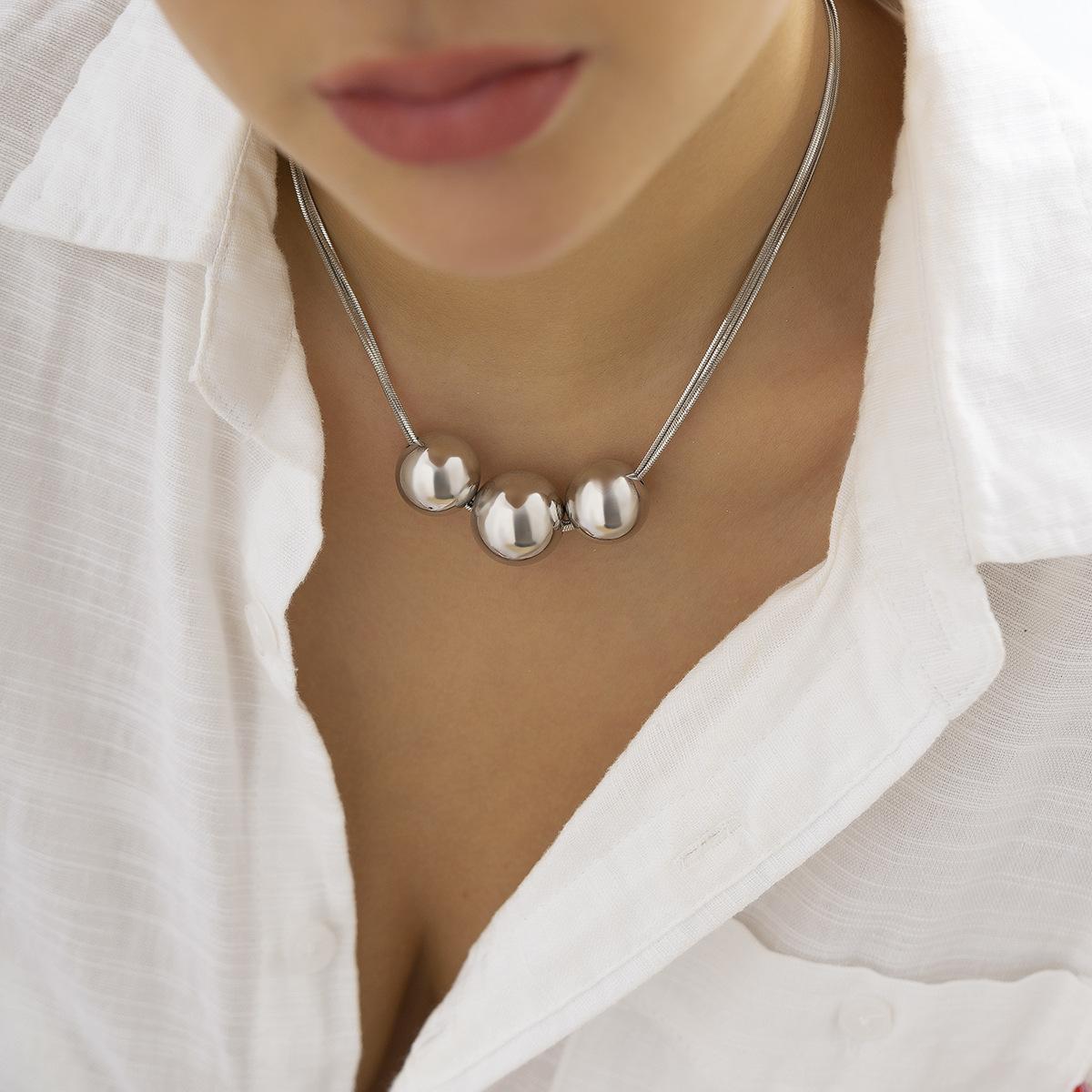 Accessories, exaggerated punk multi-layer chain stacked necklaces, geometric ball personalized niche necklaces
Accessories, exaggerated punk multi-layer chain stacked necklaces, geometric ball personalized niche necklaces