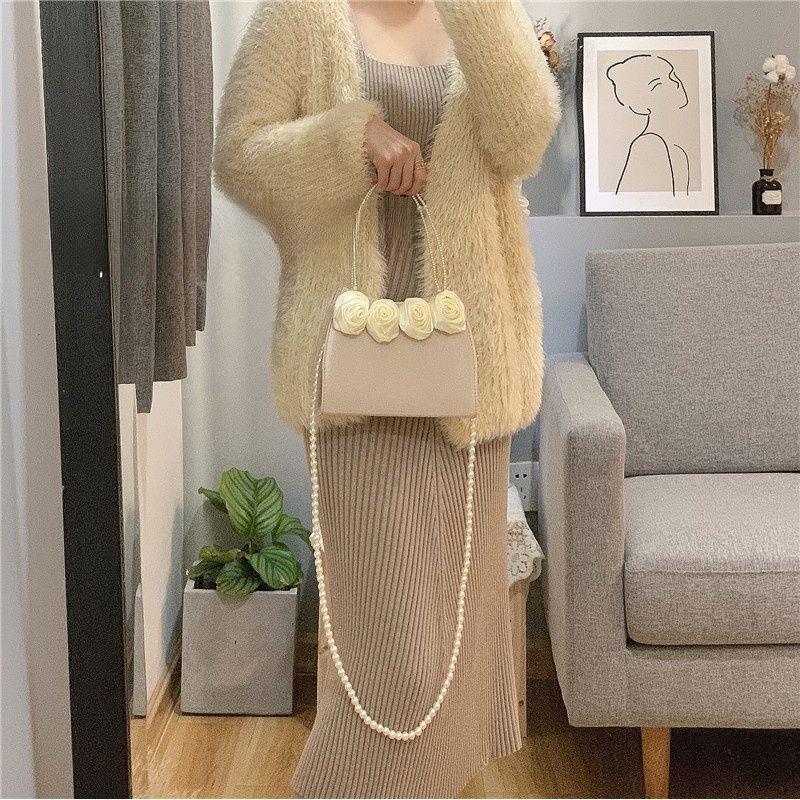 Rose Flower Petals Party Evening Square Handbag Women Satin Shoulder Pearls Beaded Crossbody Bag Ladies Elegant Shoulder Bag New 24x14cm бежевый
Rose Flower Petals Party Evening Square Handbag Women Satin Shoulder Pearls Beaded Crossbody Bag Ladies Elegant Shoulder Bag New 24x14cm бежевый