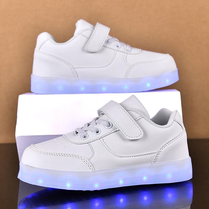 USB-Charged Colorful LED Kids Sports Shoes - Single Buckle, Low-Top with Shiny Surface 36 белый
USB-Charged Colorful LED Kids Sports Shoes - Single Buckle, Low-Top with Shiny Surface 36 белый