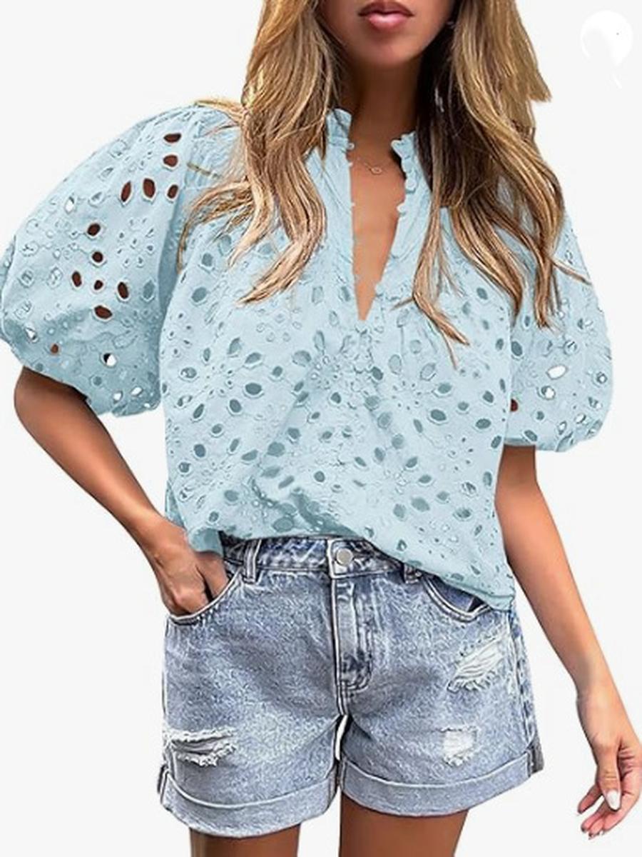 Women s Summer Top Fashion Casual Lantern Sleeve V-Neck Button Hollow Lace Embroidery Shirt XL світло-синій колір
Women s Summer Top Fashion Casual Lantern Sleeve V-Neck Button Hollow Lace Embroidery Shirt XL світло-синій колір