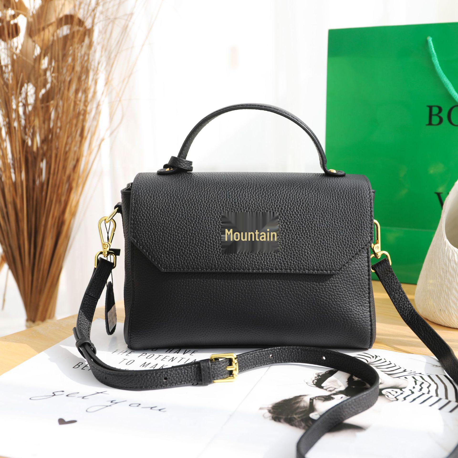Women s Fashionable Large Capacity Genuine Leather Handbag - Soft Cowhide Multi-Compartment Shoulder Messenger Bag 23cm Length x 11cm Width x 16cm Height
Women s Fashionable Large Capacity Genuine Leather Handbag - Soft Cowhide Multi-Compartment Shoulder Messenger Bag 23cm Length x 11cm Width x 16cm Height